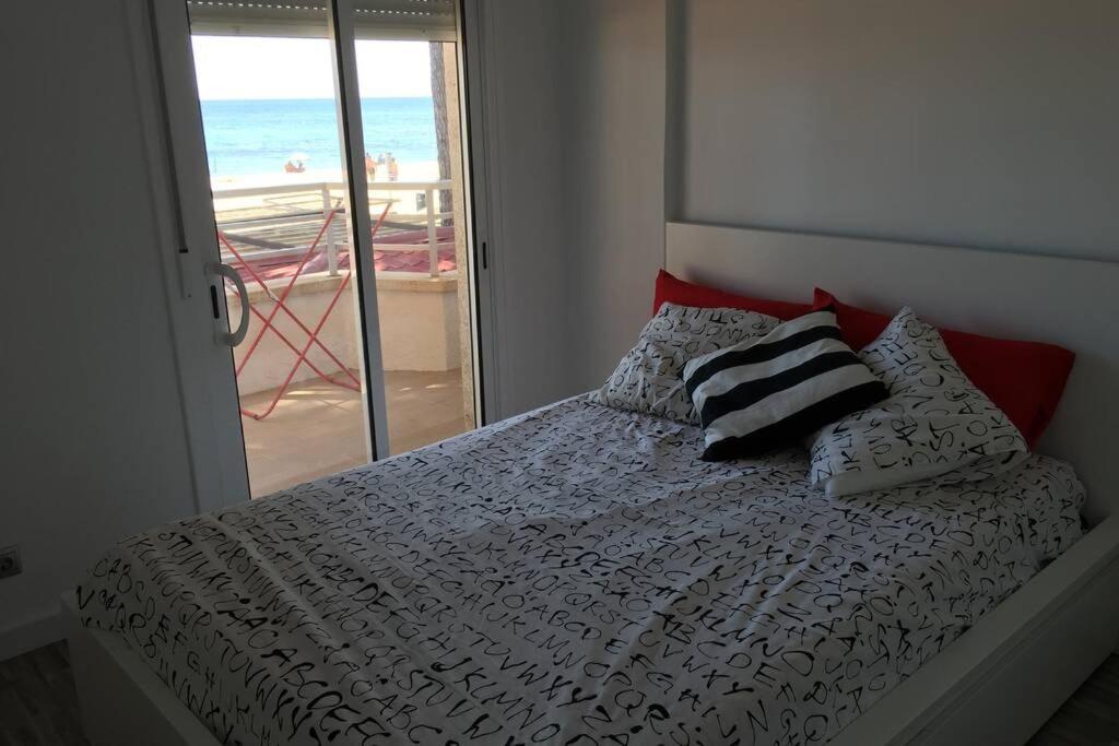 Apartamento frente al mar en Cambrils Exterior foto