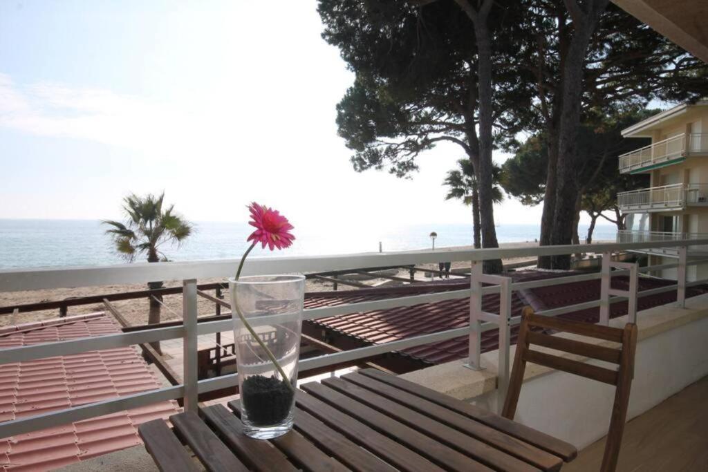 Apartamento frente al mar en Cambrils Exterior foto